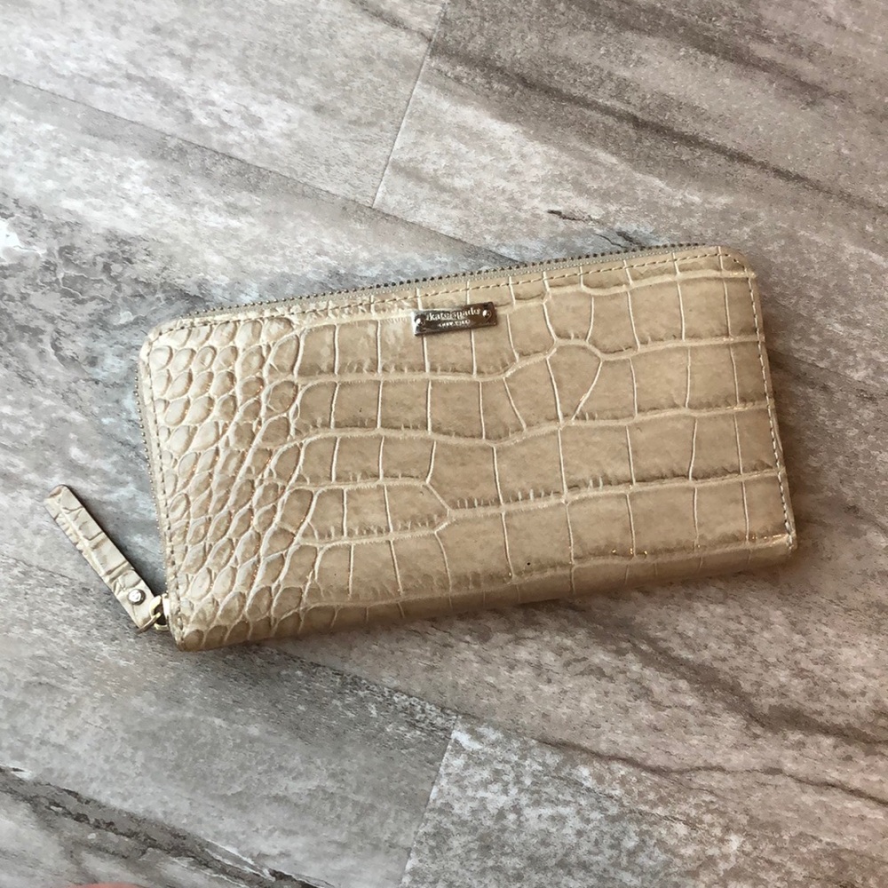 Kate Spade Continental Wallet